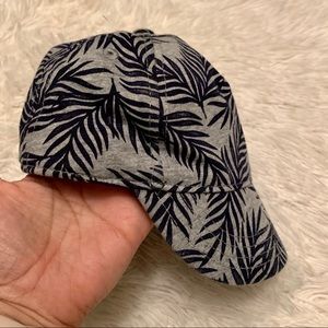 Gymboree hat size small